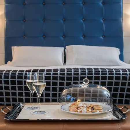 Palace Bonvecchiati ホテル 4*