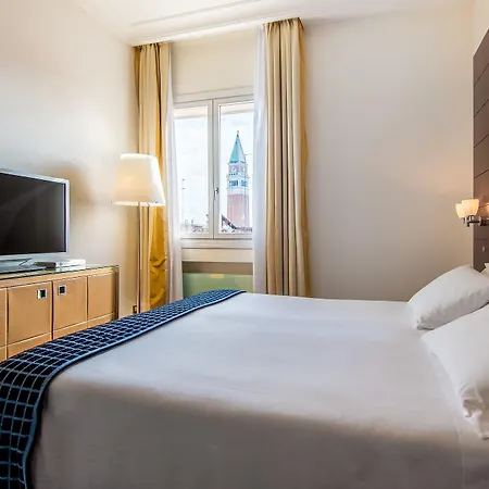 Palace Bonvecchiati Otel Venedik