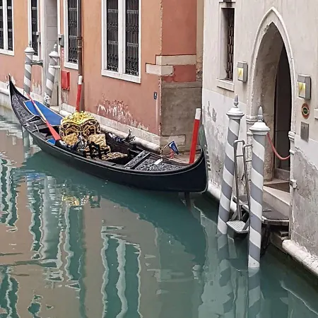 Palace Bonvecchiati Otel Venedik