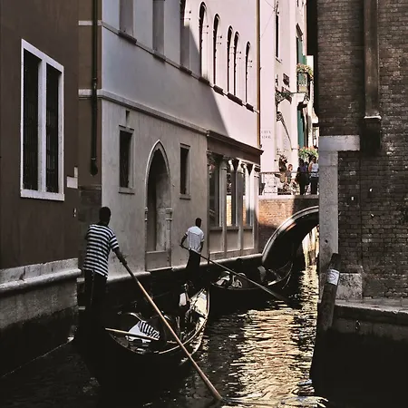 Palace Bonvecchiati 酒店